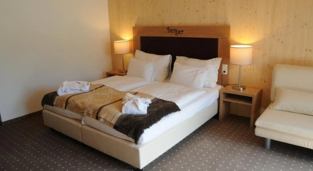 Berger Gasthof, Buchen Sie Hotel Sankt Jakob im Walde Wechselland