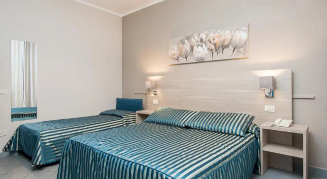 Трёхместный номер Standard HG Hotel Il Settebello