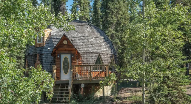 Четырёхместный семейный коттедж Inn On The Lake