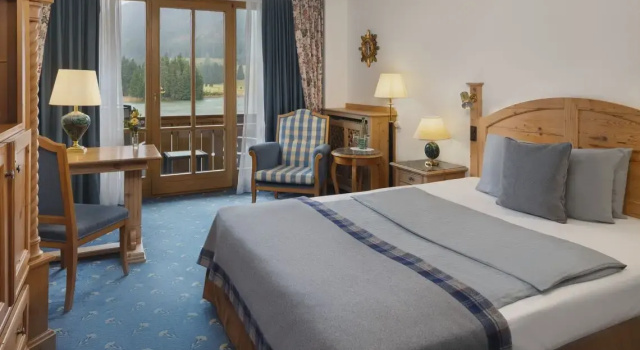 Номер Standard с видом на озеро Arabella Alpenhotel am Spitzingsee, a Tribute Portfolio Hotel