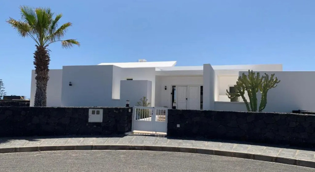Вилла Villa Dois Mares Puerto Calero