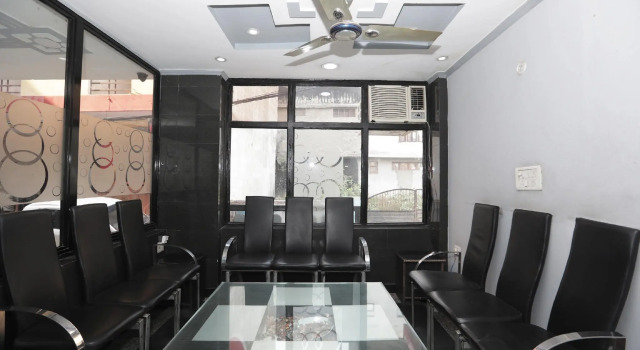 OYO 40851 Hotel Athithi