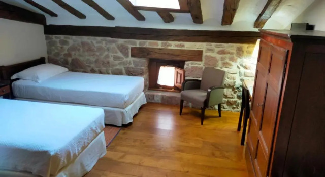 Standard Doppel Zimmer Dachboden Hotel Rural LATORRIÉN DE ANE