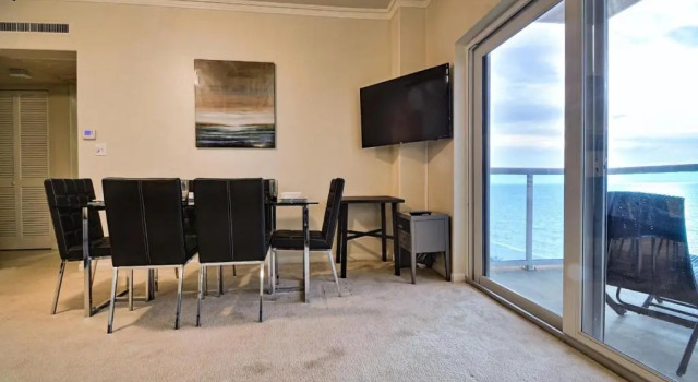 Regatta Beach Club C1009 2373