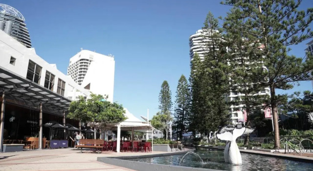 Beachside Neptune Resort Apt Upgraded!, Забронировать Курортный отель Бродбич Голд-Кост, рядом с Broadbeach North Tram Station