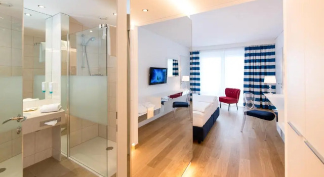 Двухместный номер Deluxe с балконом и с видом на озеро Werzers Hotel Resort Pörtschach
