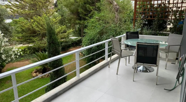 Апартаменты с видом на сад Cosy Studio near the beach