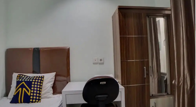 Номер Standard RedDoorz Hostel at FInest Medan