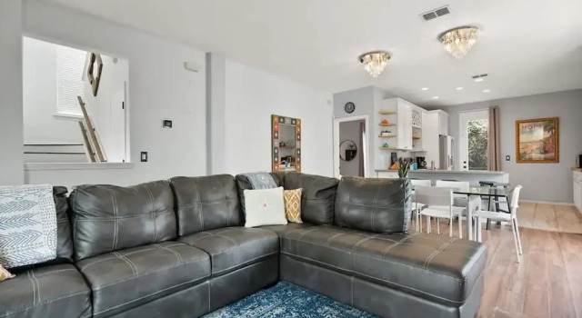 Heated Pool Tiki Lounge Steps to Beach Games, Rezerwuj Dom wakacyjny Hotele w Saint Augustine Area z parkingiem, Parking