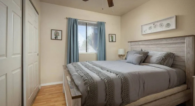 Cozy Gilbert Condo Walking Distance to Downtown!, Book Hotel Hoteller i Gilbert med parkering, Parkering