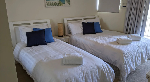 Moorings Beach Resort, Buchen Sie Resort Hotels in Caloundra mit Pool, Schwimmbad