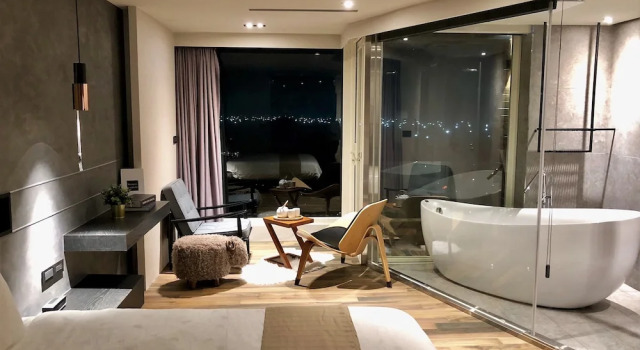 Grand Doppel Zimmer 1 Schlafzimmer mit Balkon und mit Meerblick Something Easy Inn