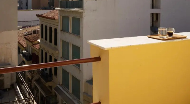 Люкс с балконом и с красивым видом из окна Vrachos Athens Suites