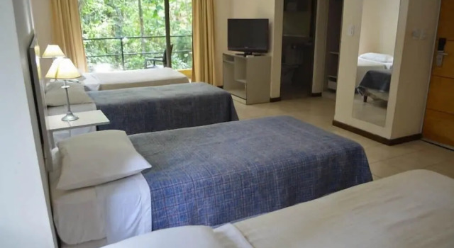 Четырёхместный номер Standard Hotel Sol Cataratas