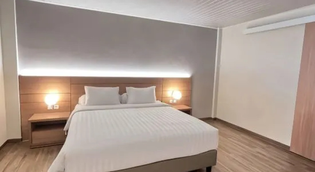Семейный люкс Deluxe Azana Essence Sanggabuana Bogor