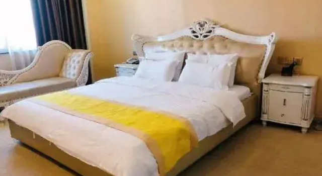 Двухместный люкс Deluxe c 1 комнатой Nanxiong Zhuji Hotel