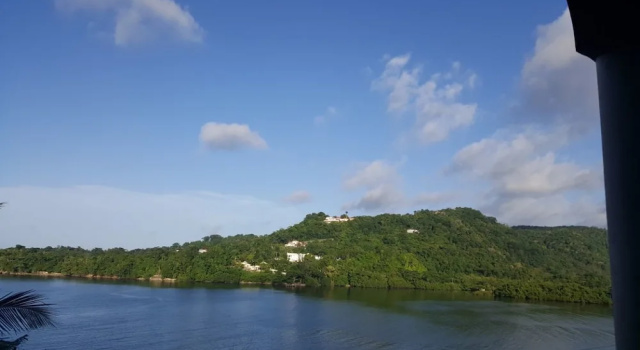 Коттедж Ridge Bay Chateau