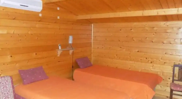 Bungalow With one Bedroom in Pataias, With Private Pool, Enclosed Garden and Wifi - 7 km From the Beach, Rezervovat Hotel Hotely v Oeste s parkováním, Parkování