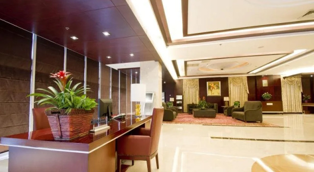 Chengdu Yidong International Hotel, Boek Hotel Hotels in Chengdu met parkeren, Parkeren