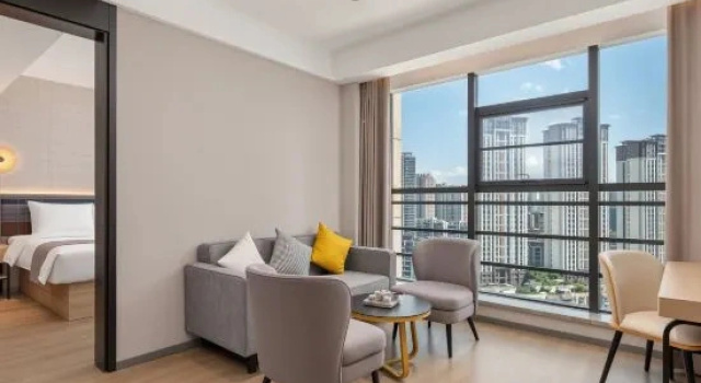 Двухместный люкс Homeinn Plus Hotel (Chengdu Panda Base Longtan Temple Subway Station)