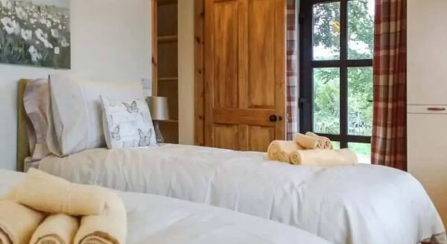 Penrhyn Bach, Book Hotel Gaerwen Anglesey