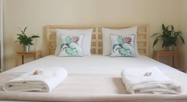 Green Element Guesthouse, Забронировать Отель Отели в центре Кошта-да-Капарика с завтраком, отели в центре Кошта-да-Капарика с завтраком