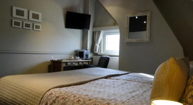 B&B Maris Logies, Book Hotel Hotels in Hasselt with Parking, Parking
