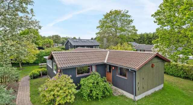 Holiday Home Agnita - 300m from the sea by Interhome, Book Hotel Hotels in Juelsminde with Parking, Parking