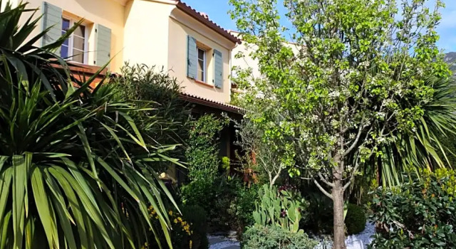 Patrimonio chambre avec commodités chez l’habitant, Prenota Hotel Patrimonio Capo Corso