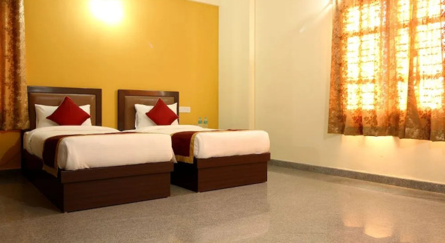 Oyo 6633 The Banjaara Suites, Varaa Hotelli Hotellit Bangalore pysäköinnillä, Pysäköinti