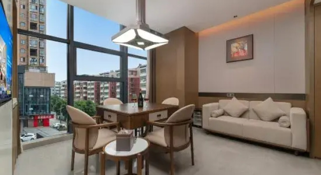 Люкс Deluxe Leiyang Weihao Hotel (Wuyi Square Nanzheng Street)