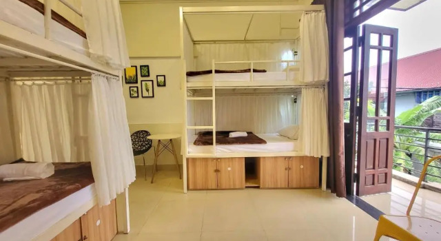 Кровать в общем номере Amy 2 Hostel Hue