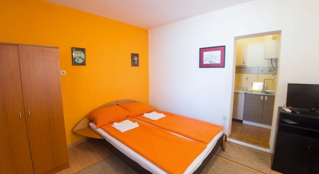 Apartment Fellini