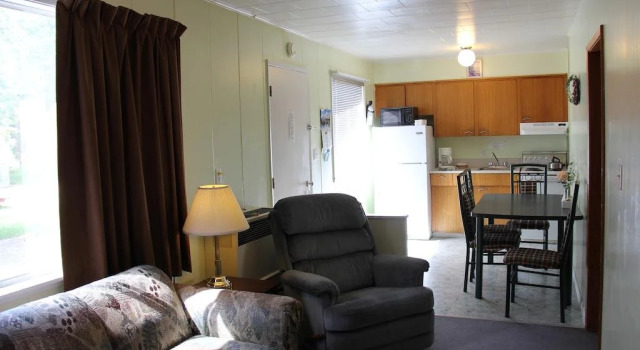 Pine Bluff Motel, Buchen Sie Motel  