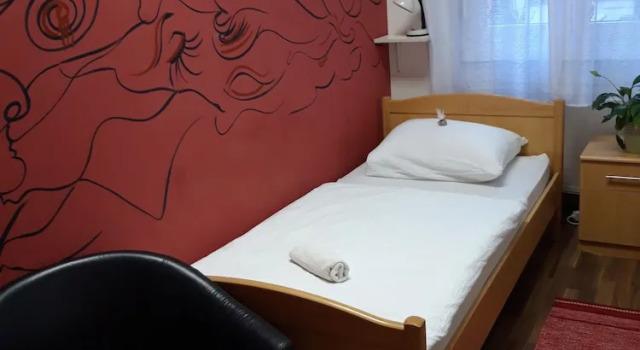 Hostel Chameleon