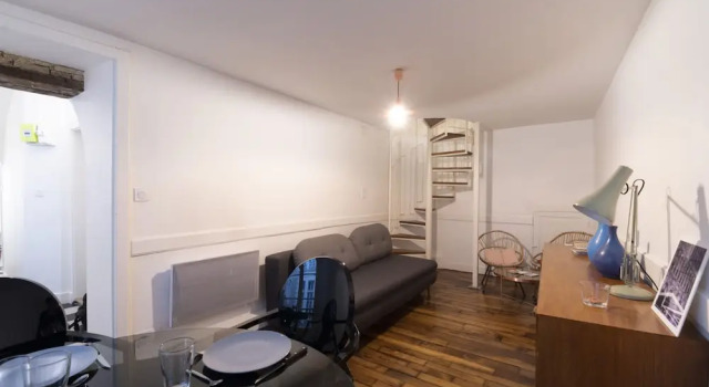 Le Parvis-beau Duplex Centre, Забронировать Отель Отели Ренн с парковкой, рядом с Университет Реннес, Парковка