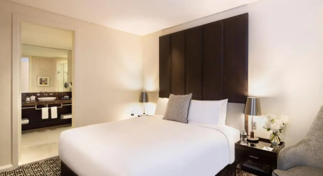 Двухместный полулюкс Sofitel Sydney Wentworth