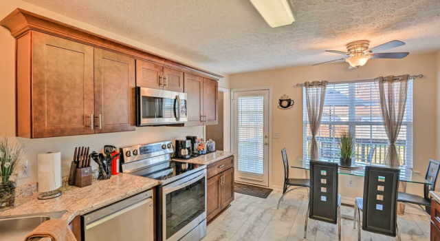 Коттедж Charming Nashville Home ~ 6 Mi to Downtown