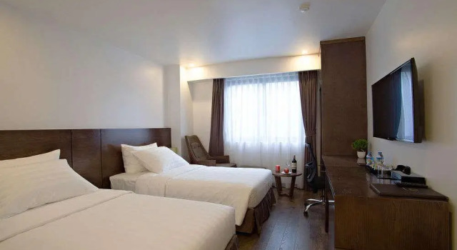 Номер Deluxe с видом на город Inearth Hotel - 华夏商务酒店