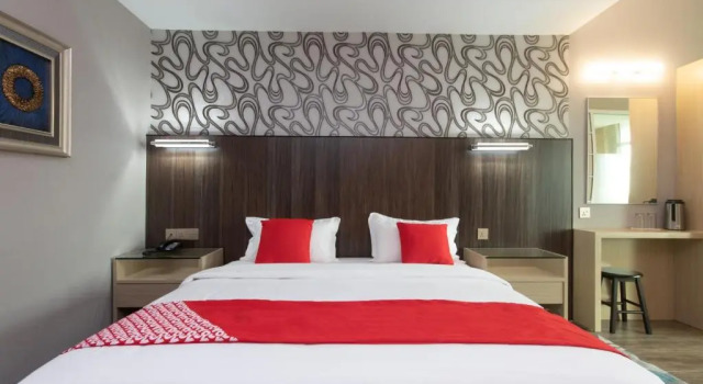 Номер Premium OYO 89375 Regent Hotel
