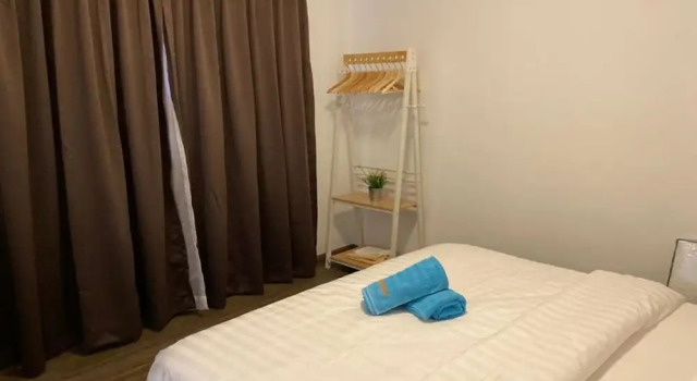 OYO Home 90534 Nomadic Town House, Забронировать Дом для отпуска Коттеджи Малакки, рядом с Торговый центр Dataran Pahlawan Melaka Megamall, Коттедж