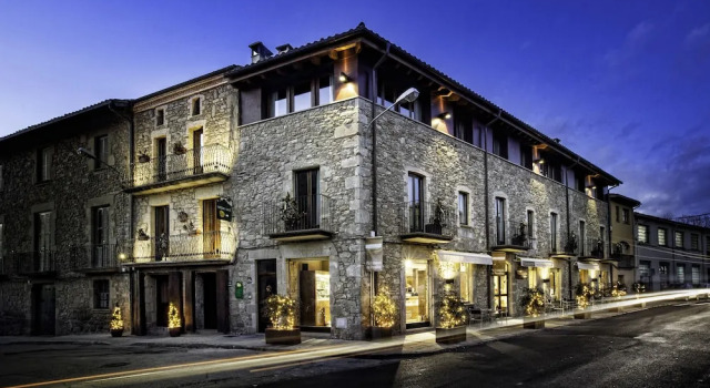 Apartaments Ca l'Estamenya Plaça de l'Esglesia