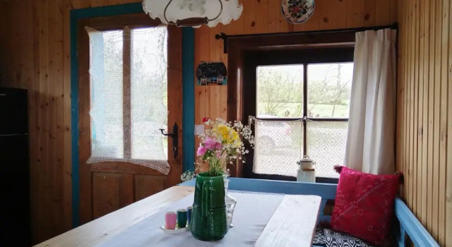 Коттедж c 1 комнатой Big family Apartment in Brebs Cosy Barn