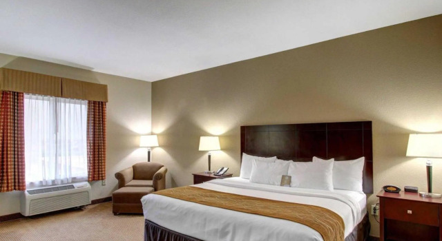 Номер Standard Comfort Inn & Suites Alvarado