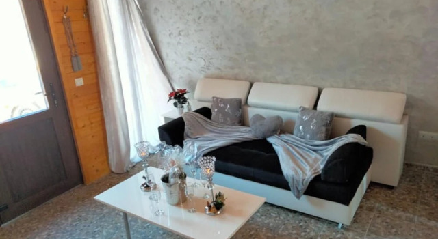 2brcabin-fireplace-hottub-sauna-skiresort
