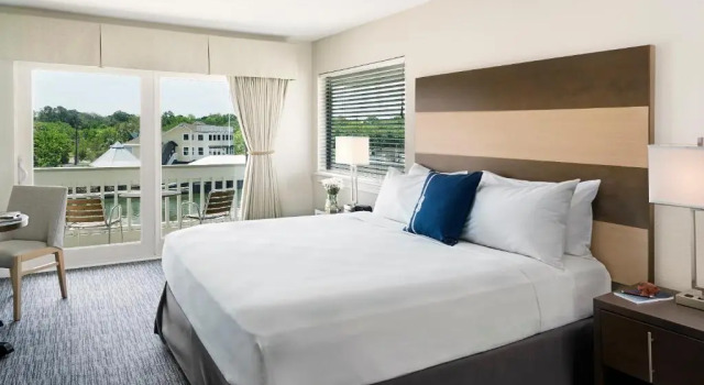 Номер Deluxe Shem Creek Inn