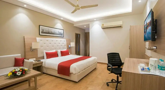 Номер Premier Kalinga Hotel