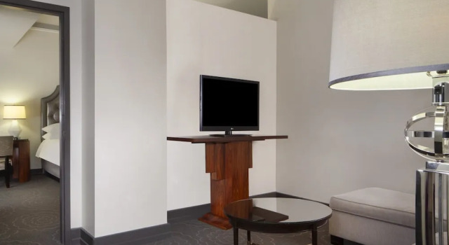 Двухместный полулюкс Premium Silversmith Hotel Chicago Downtown