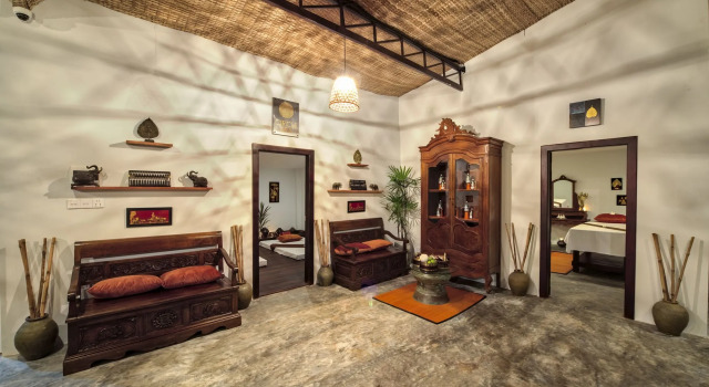 Mane Village Suites