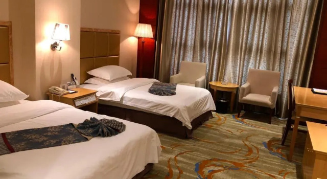 Номер Deluxe F·World Convention Center